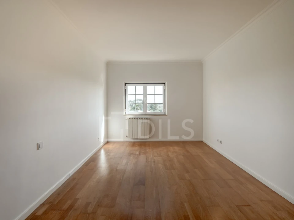 Apartamento T2 para Arrendamento em Santa Maria e São Miguel, São Martinho, São Pedro Penaferrim Foto 8