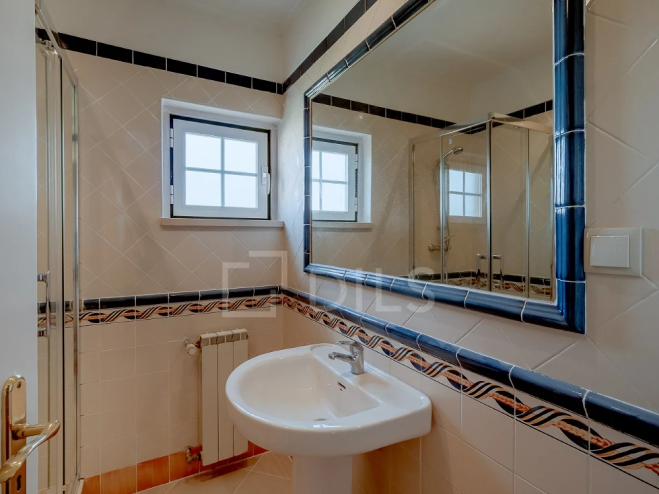 Apartamento T2 para Arrendamento em Santa Maria e São Miguel, São Martinho, São Pedro Penaferrim Foto 19