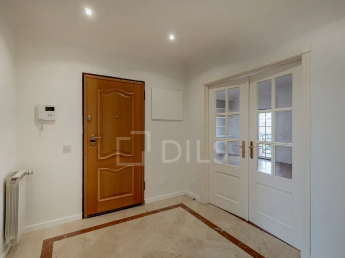 Apartamento T2 para Arrendamento em Santa Maria e São Miguel, São Martinho, São Pedro Penaferrim Foto 11