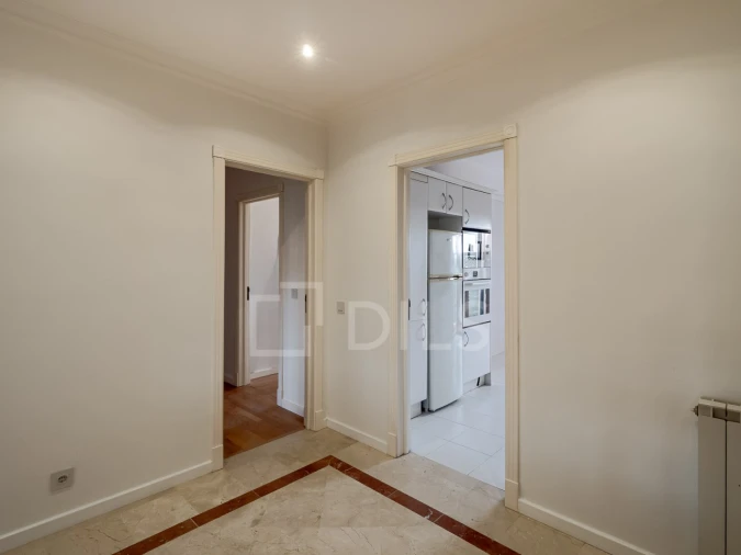 Apartamento T2 para Arrendamento em Santa Maria e São Miguel, São Martinho, São Pedro Penaferrim Foto 12