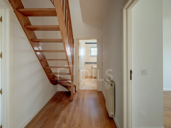 Apartamento T2 para Arrendamento em Santa Maria e São Miguel, São Martinho, São Pedro Penaferrim Foto 13