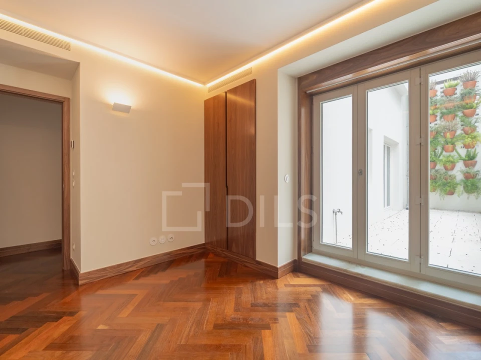 Apartamento T1 para Venda em Cedofeita, Santo Ildefonso, Sé, Miragaia, São Nicolau e Vitória Foto 15