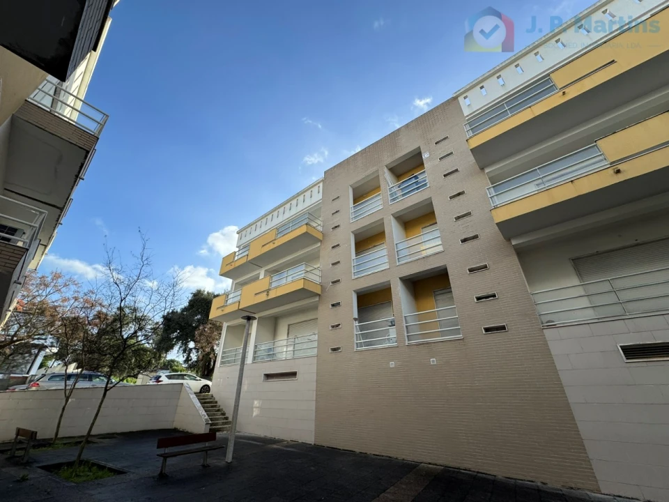 Apartamento T3 para Venda em Palhais e Coina Foto 6