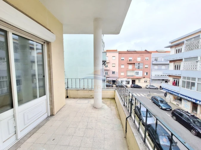 Apartamento T2 para Venda em Falagueira-Venda Nova