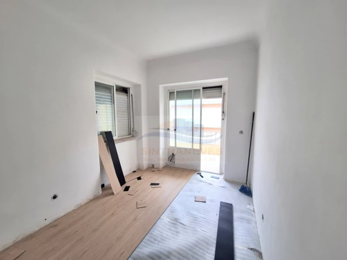 Apartamento T2 para Venda em Falagueira-Venda Nova Foto 7