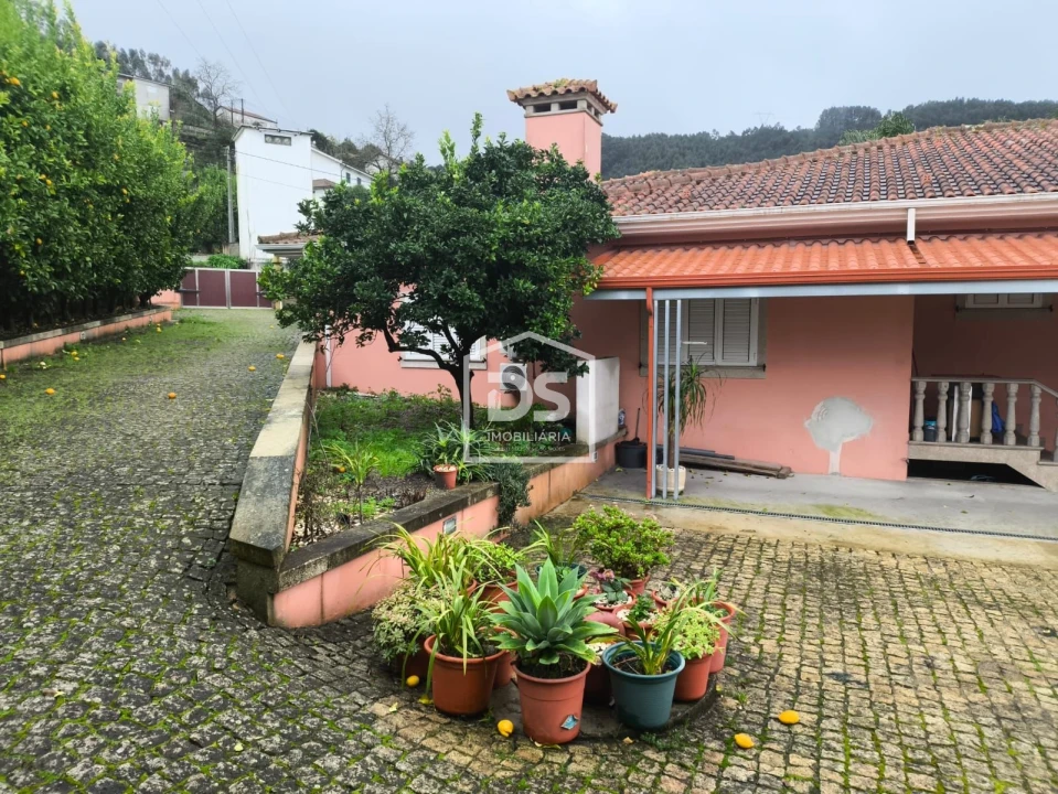 Moradia T3 para Venda em São Tomé de Negrelos Foto 8