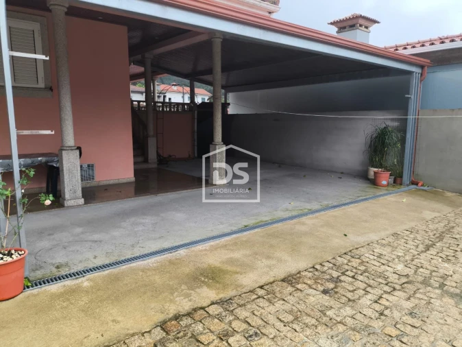 Moradia T3 para Venda em São Tomé de Negrelos Foto 10