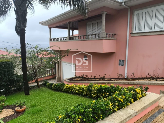 Moradia T3 para Venda em São Tomé de Negrelos Foto 3