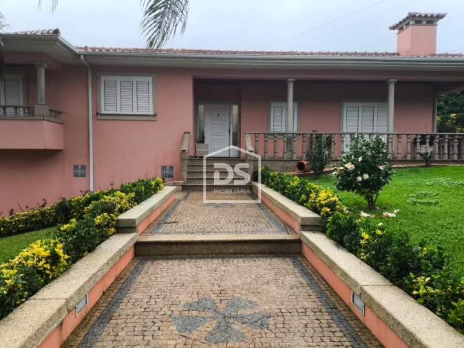 Moradia T3 para Venda em São Tomé de Negrelos