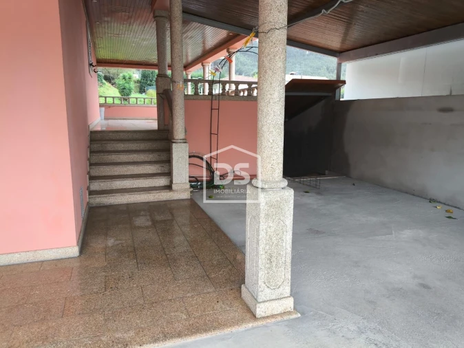 Moradia T3 para Venda em São Tomé de Negrelos Foto 11