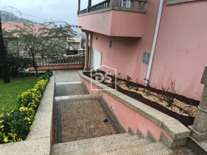 Moradia T3 para Venda em São Tomé de Negrelos Foto 6