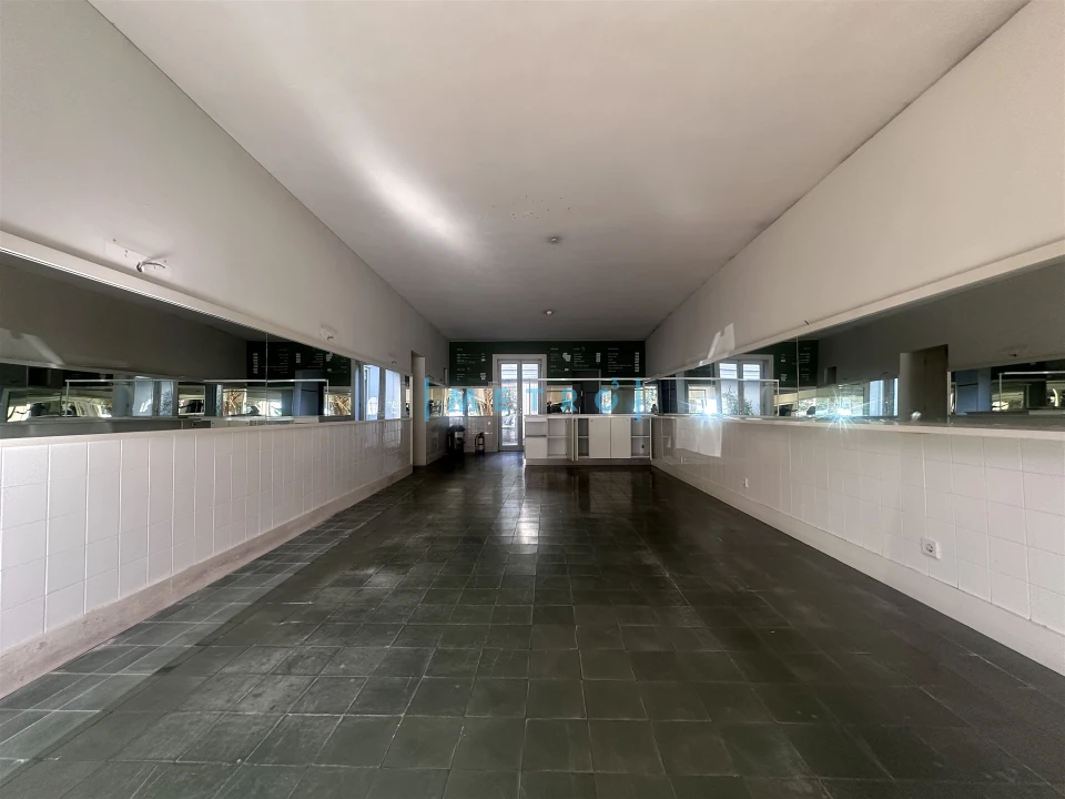 Loja para Arrendamento em Lordelo do Ouro e Massarelos Foto 8