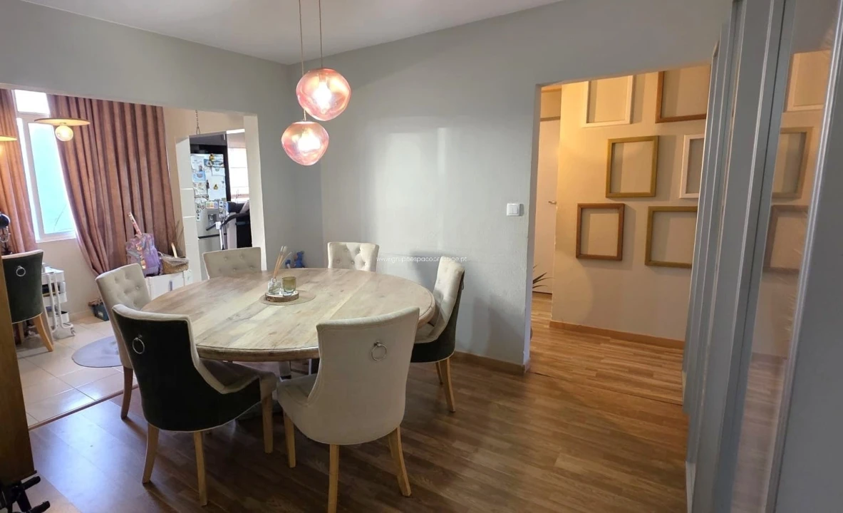 Apartamento T3 para Venda em Olhão Foto 3