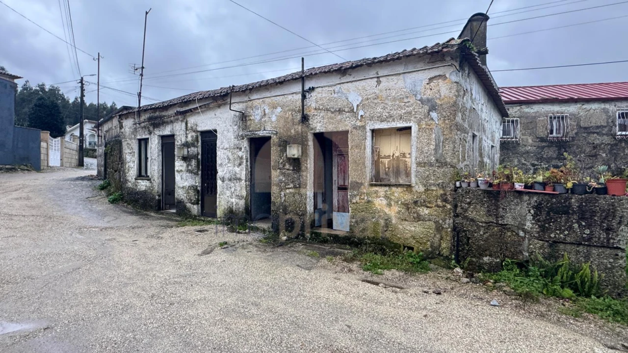 Moradia T2 para Venda em Vilarinho Foto 1