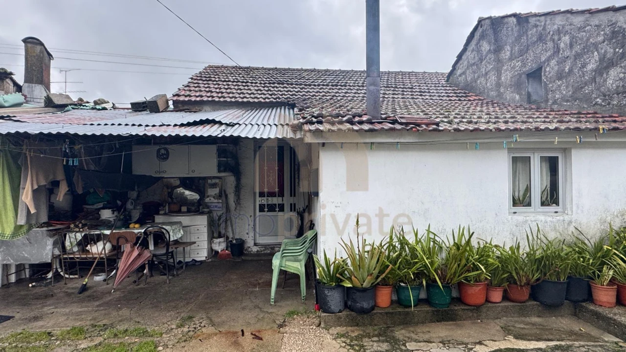 Moradia T2 para Venda em Vilarinho Foto 3