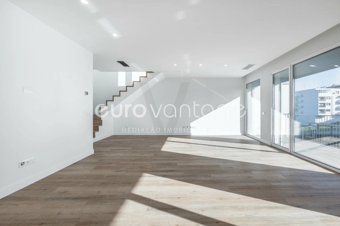 Apartamento T3 para Venda em Leiria, Pousos, Barreira e Cortes Foto 6