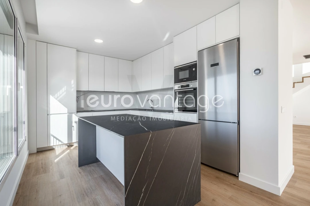 Apartamento T3 para Venda em Leiria, Pousos, Barreira e Cortes Foto 8