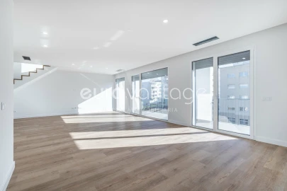 Apartamento T3 para Venda em Leiria, Pousos, Barreira e Cortes