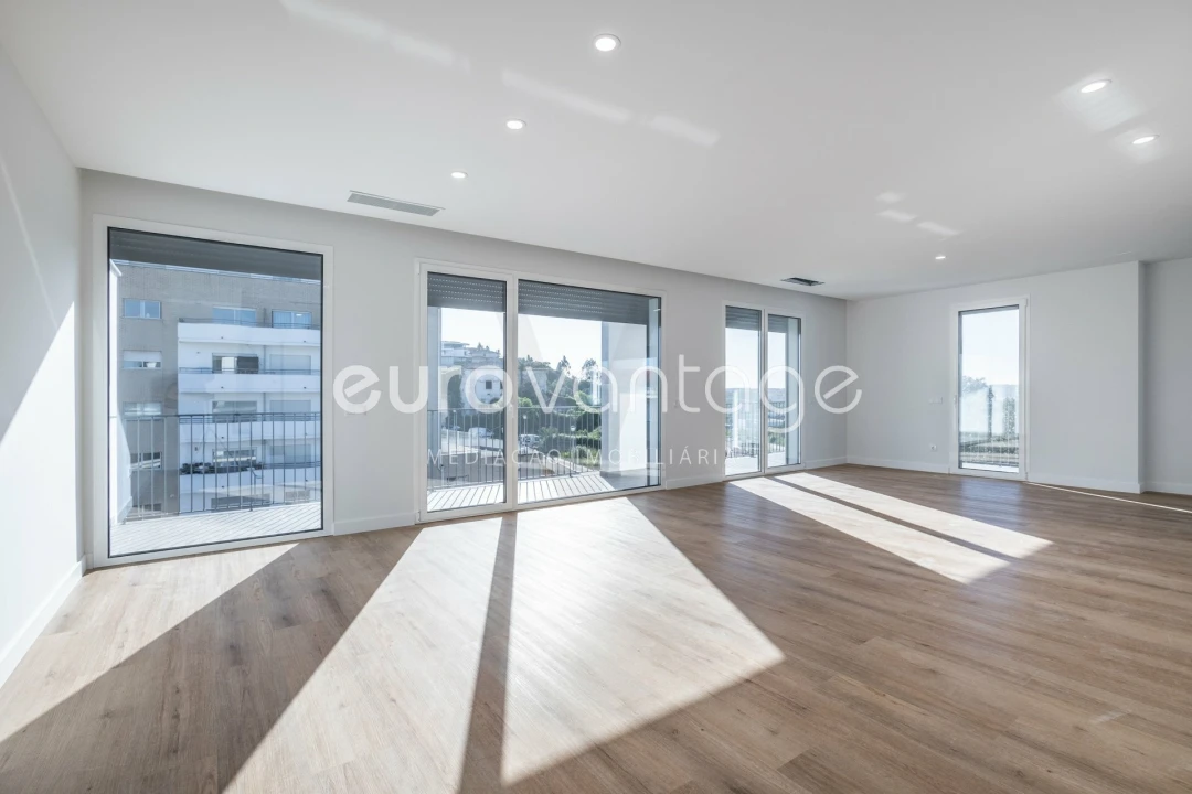 Apartamento T3 para Venda em Leiria, Pousos, Barreira e Cortes Foto 4