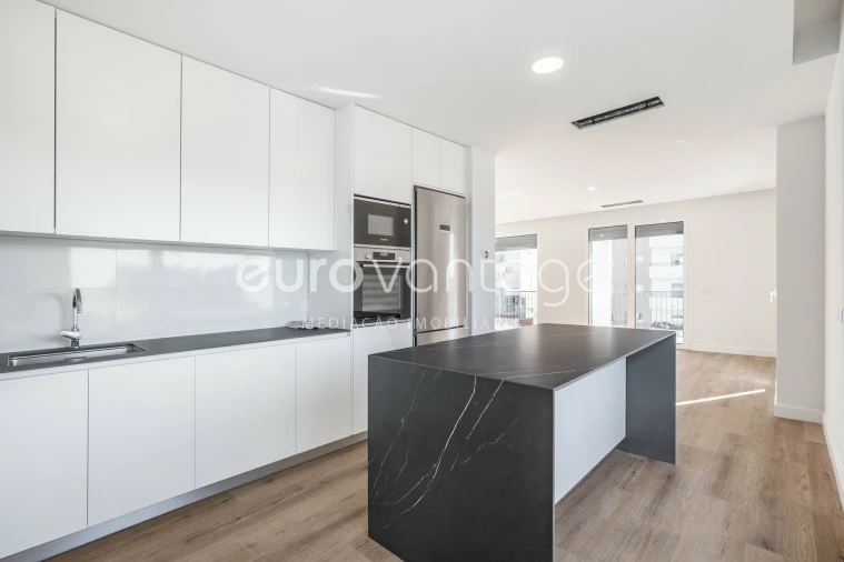 Apartamento T3 para Venda em Leiria, Pousos, Barreira e Cortes Foto 9