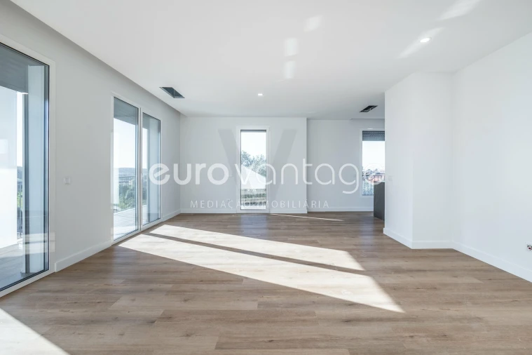 Apartamento T3 para Venda em Leiria, Pousos, Barreira e Cortes Foto 5
