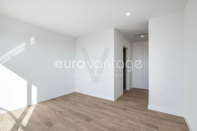 Apartamento T3 para Venda em Leiria, Pousos, Barreira e Cortes Foto 17