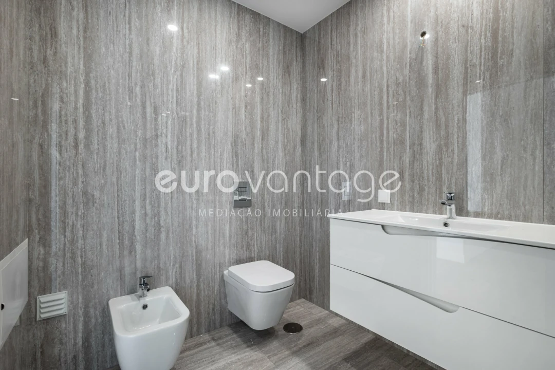 Apartamento T3 para Venda em Leiria, Pousos, Barreira e Cortes Foto 19