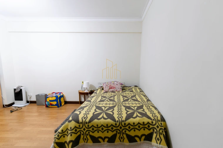 Apartamento T3 para Venda em Agualva e Mira-Sintra Foto 9