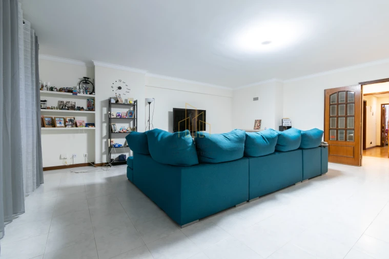 Apartamento T3 para Venda em Agualva e Mira-Sintra Foto 5