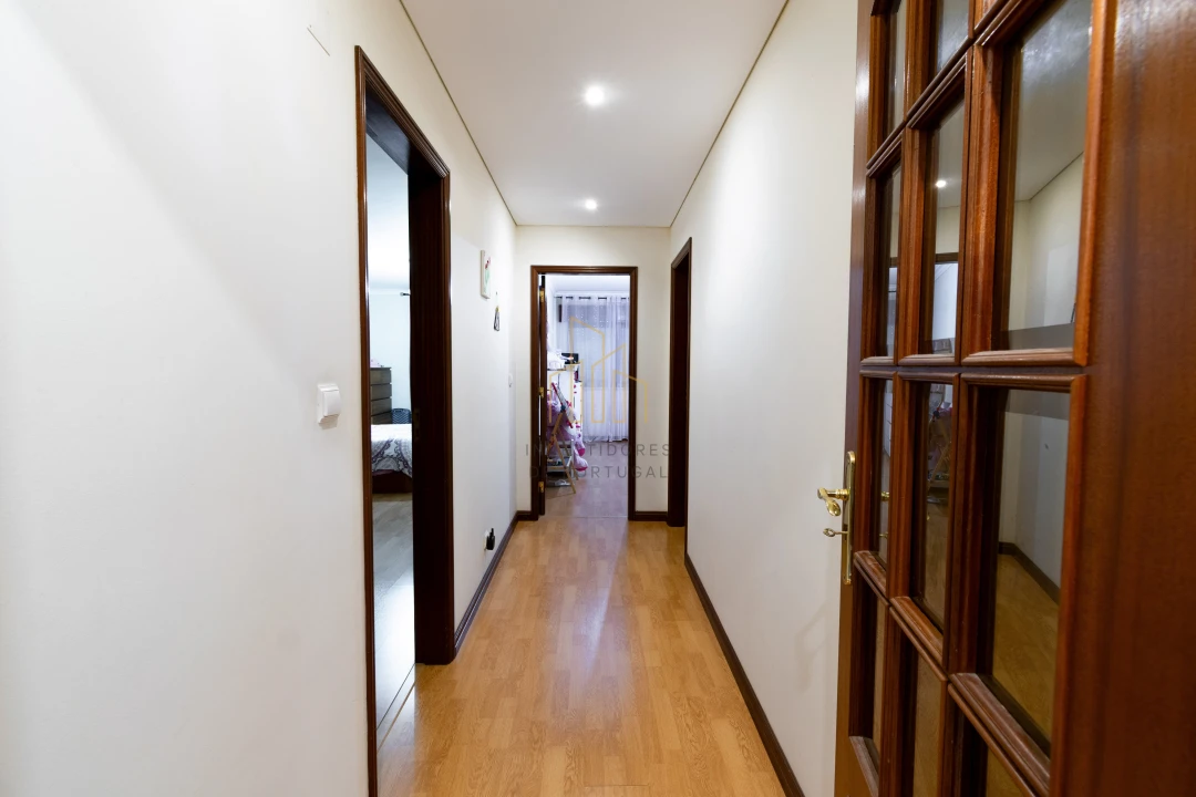 Apartamento T3 para Venda em Agualva e Mira-Sintra Foto 15