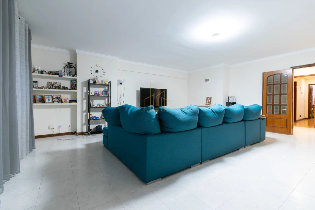 Apartamento T3 para Venda em Agualva e Mira-Sintra Foto 5