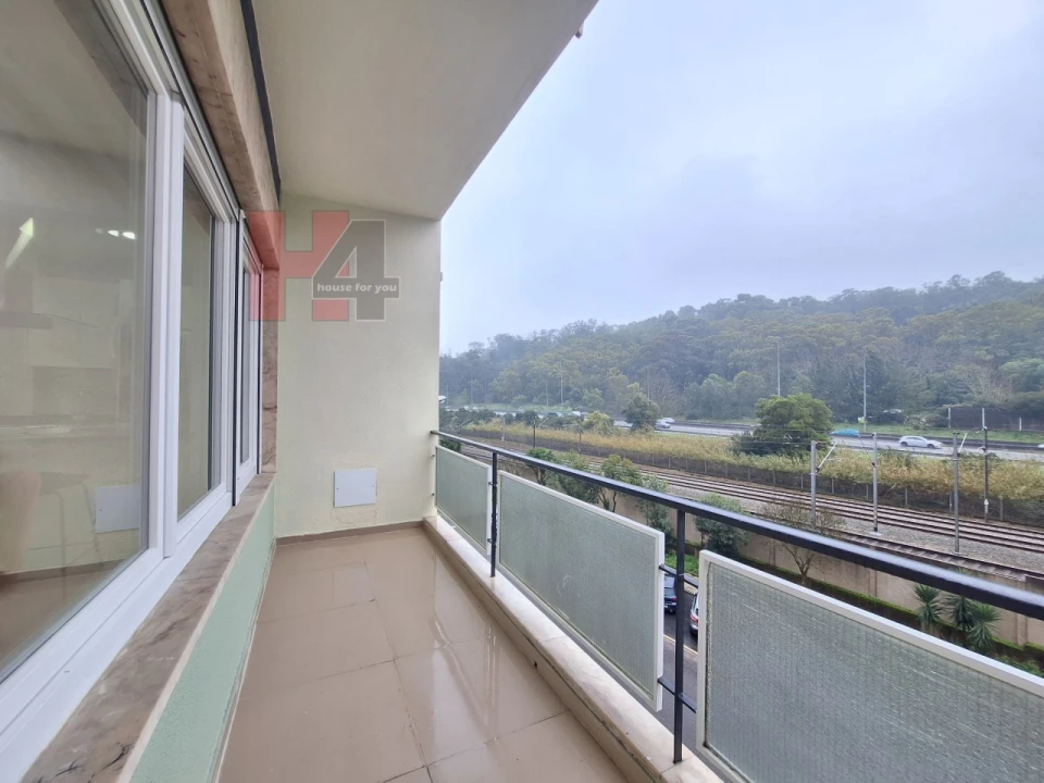 Apartamento T3 para Venda em Benfica Foto 8