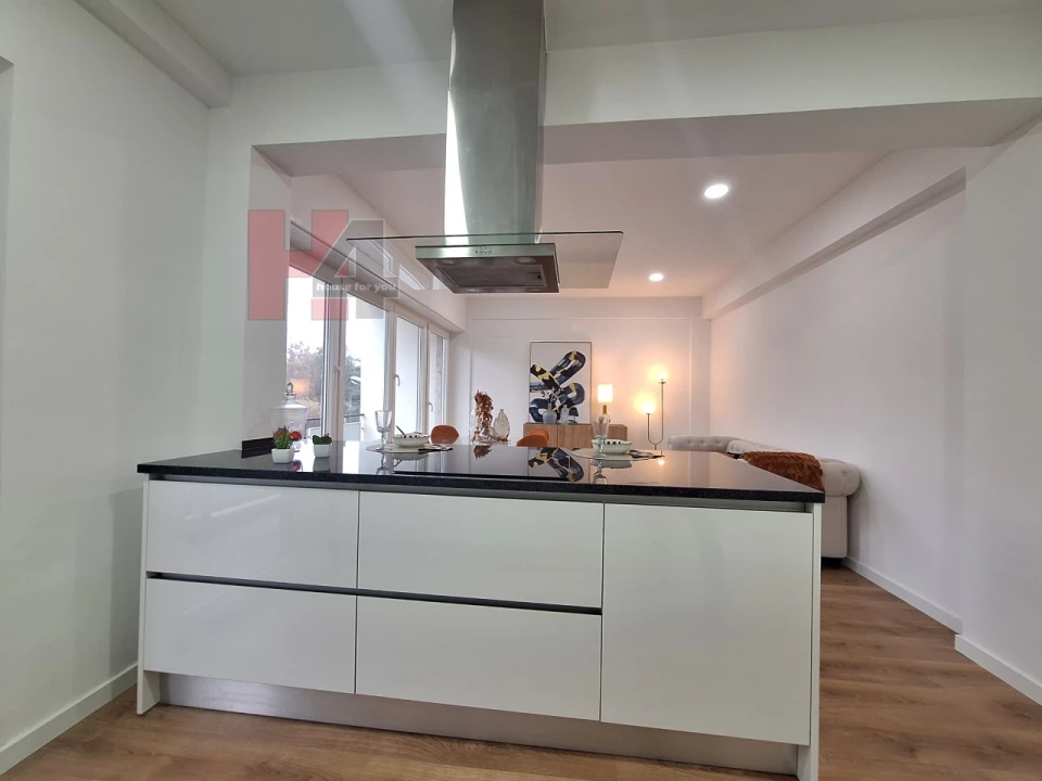 Apartamento T3 para Venda em Benfica Foto 10