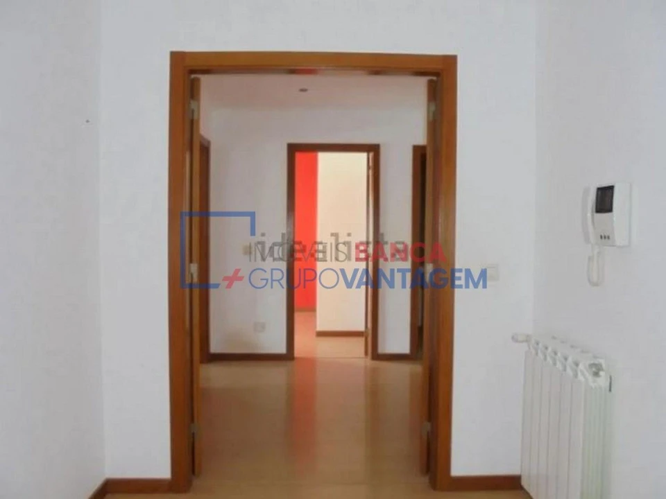 Apartamento T2 para Venda em Algueirão-Mem Martins Foto 5
