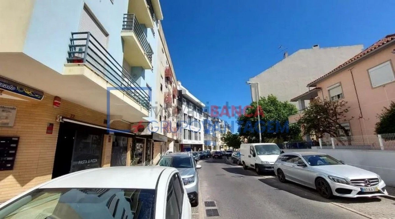 Apartamento T2 para Venda em Algueirão-Mem Martins Foto 19