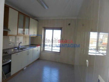 Apartamento T2 para Venda em Algueirão-Mem Martins