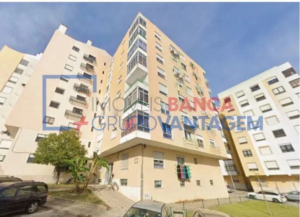 Apartamento T2 para Venda em Agualva e Mira-Sintra Foto 1