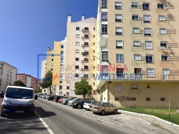 Apartamento T2 para Venda em Agualva e Mira-Sintra