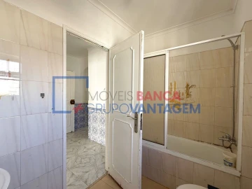 Apartamento T2 para Venda em Agualva e Mira-Sintra