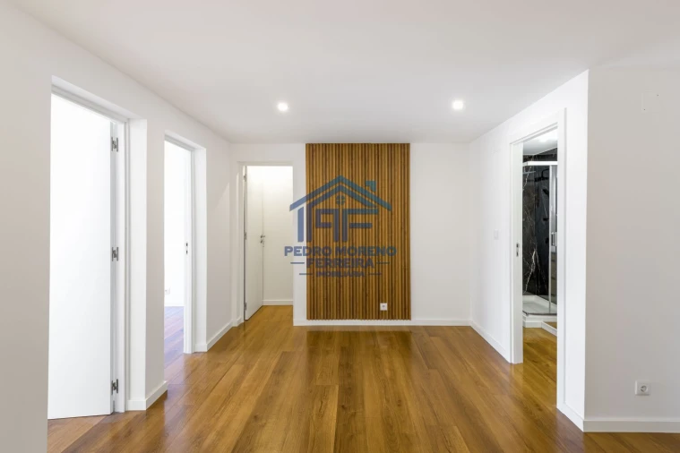 Apartamento T2 para Venda em Covilhã e Canhoso Foto 4