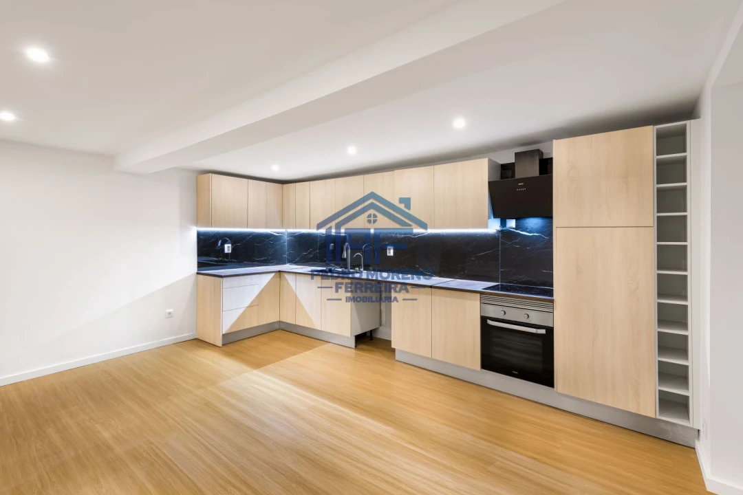 Apartamento T2 para Venda em Covilhã e Canhoso Foto 1