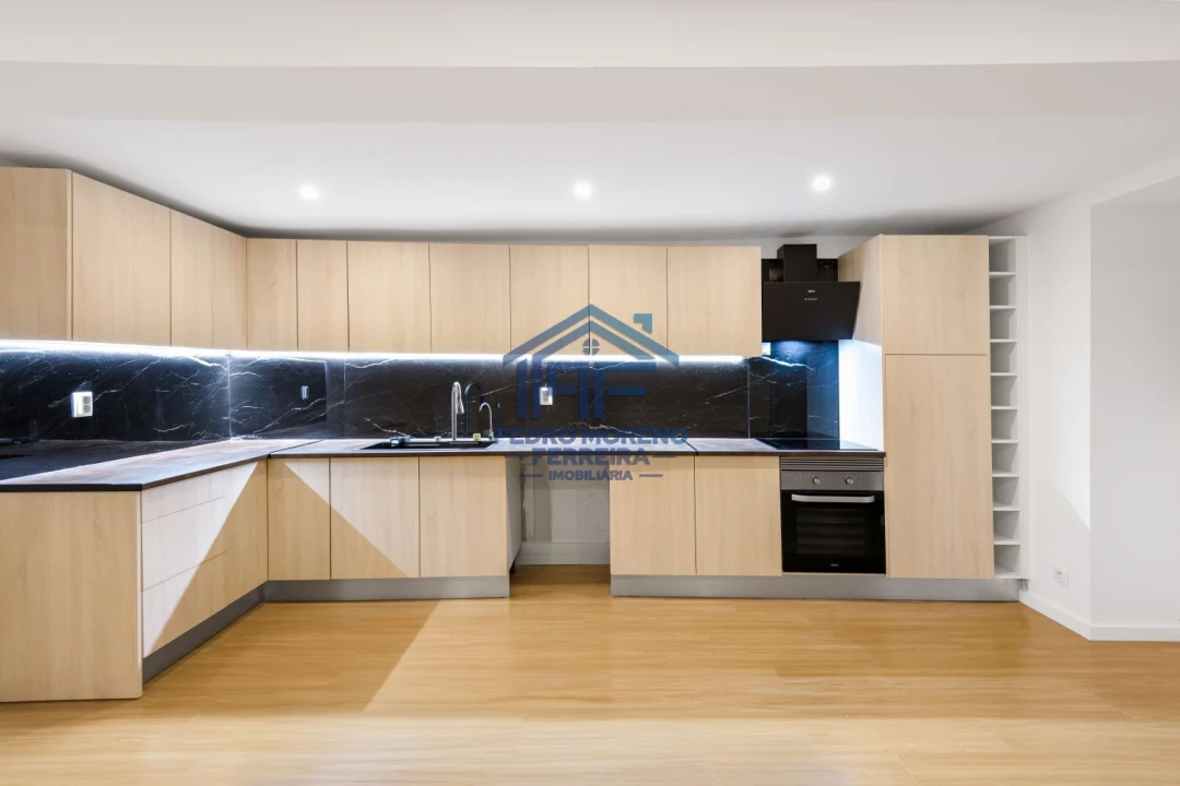 Apartamento T2 para Venda em Covilhã e Canhoso Foto 2