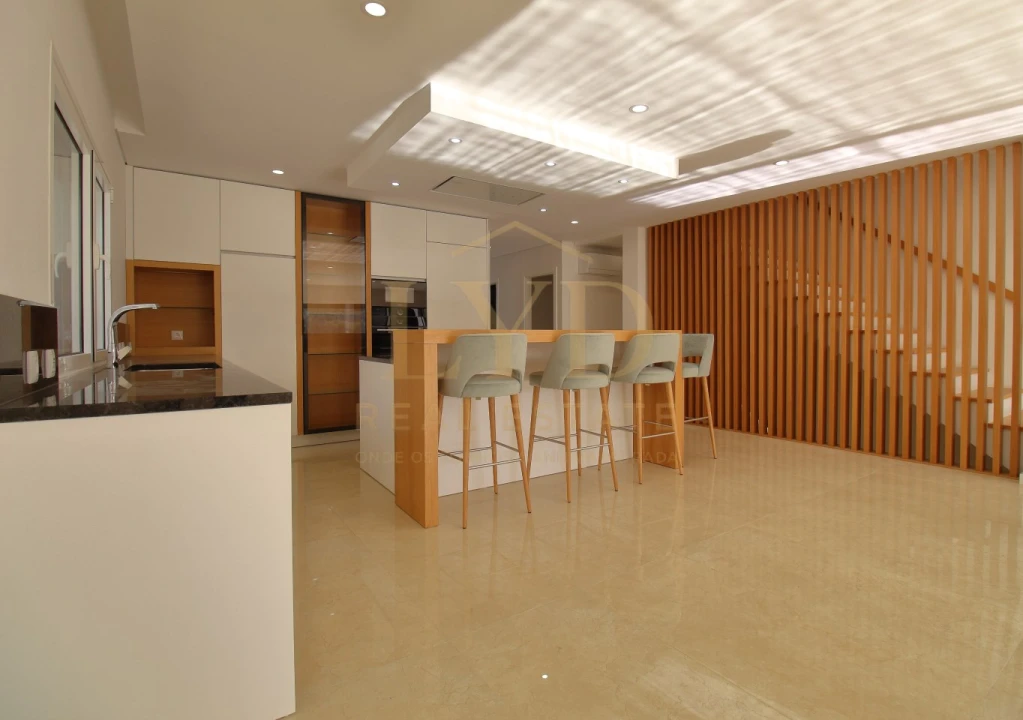 Moradia T3 para Venda em Recezinhos (São Mamede) Foto 1