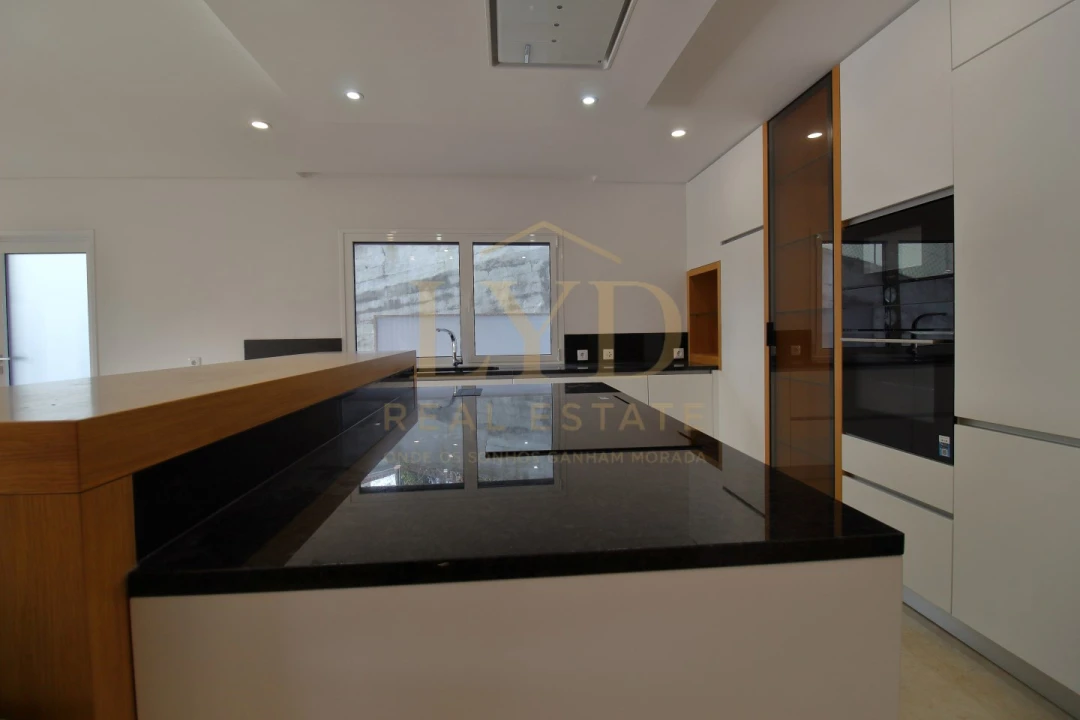 Moradia T3 para Venda em Recezinhos (São Mamede) Foto 5