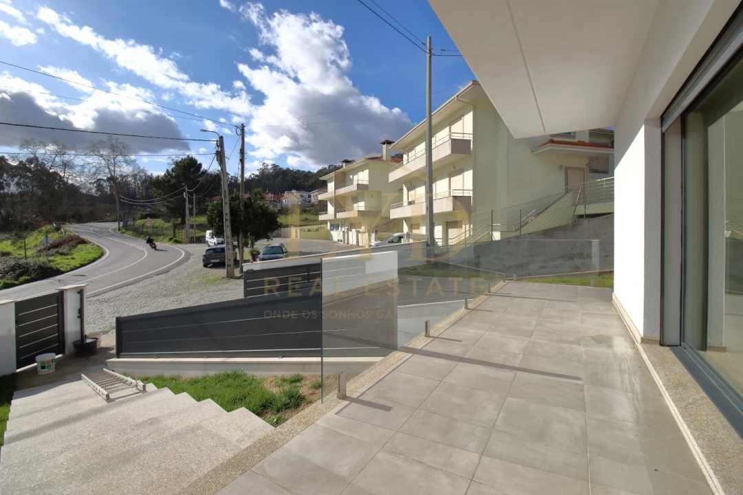 Moradia T3 para Venda em Recezinhos (São Mamede) Foto 20