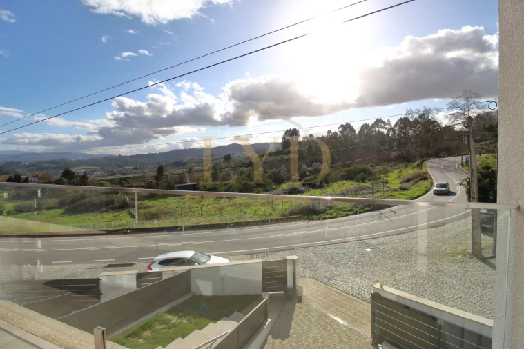 Moradia T3 para Venda em Recezinhos (São Mamede) Foto 13