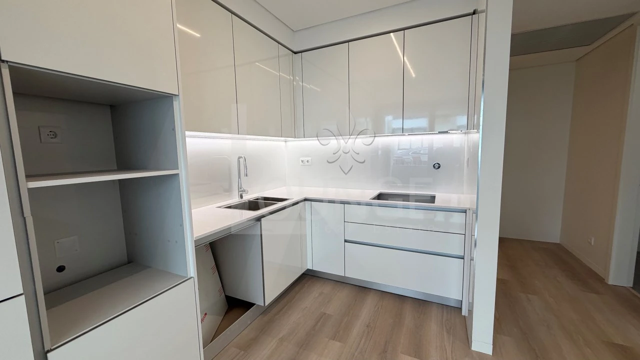 Apartamento para Venda em Lordelo do Ouro e Massarelos Foto 4