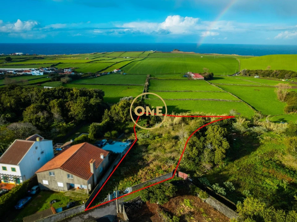 Terreno para Venda em Fenais da Luz Foto 5