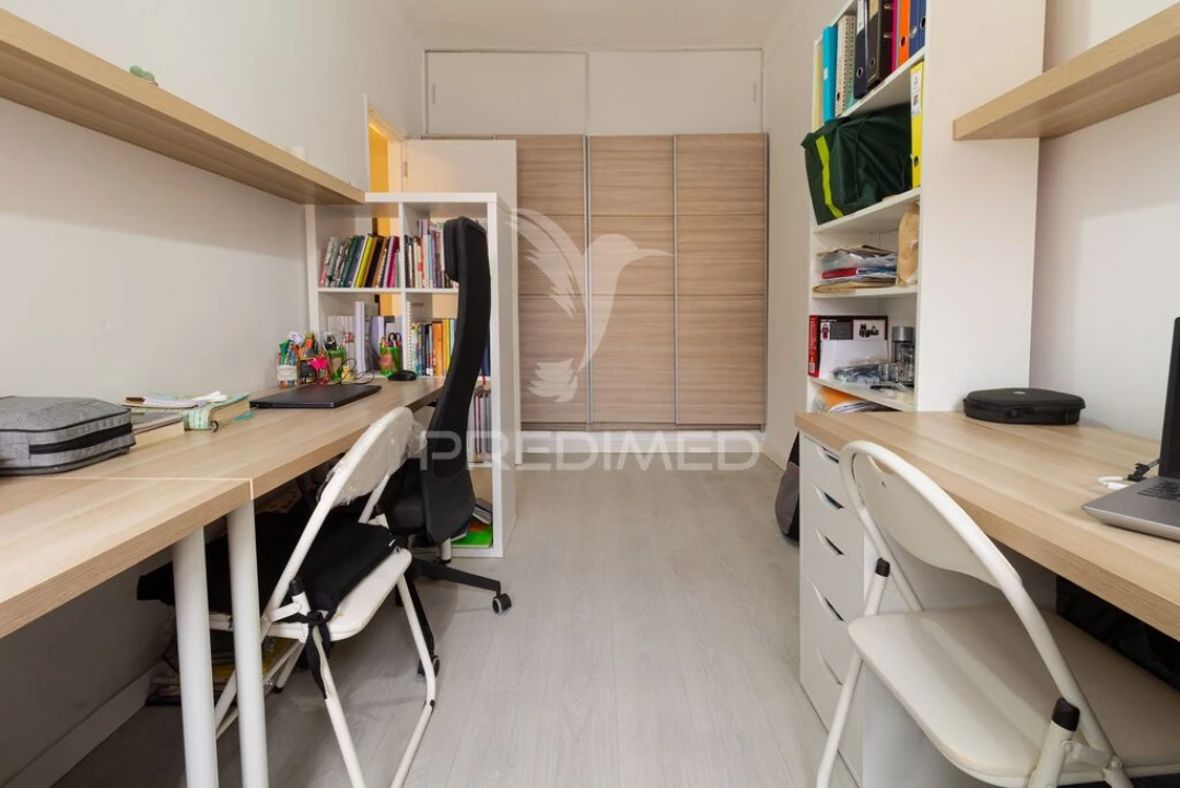 Apartamento T3 para Venda em Seixal, Arrentela e Aldeia de Paio Pires Foto 9