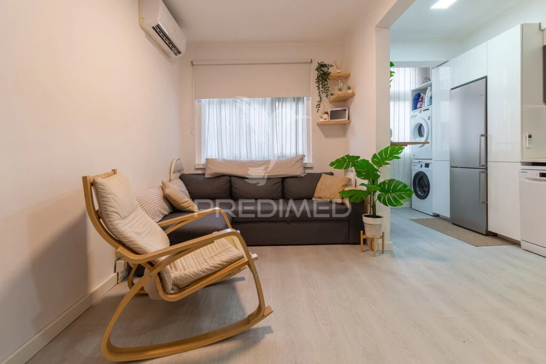 Apartamento T3 para Venda em Seixal, Arrentela e Aldeia de Paio Pires Foto 6